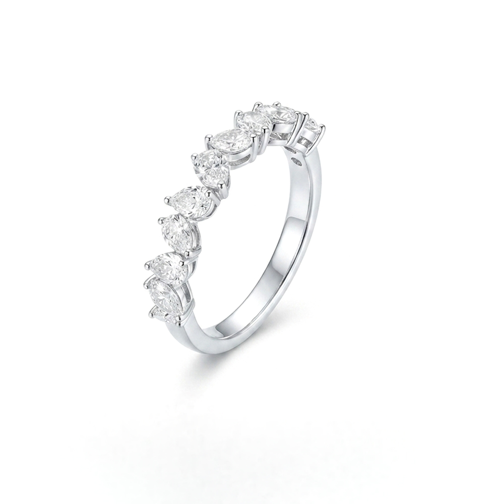 DIAMOND BAND RING
